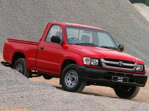 Toyota Hilux 2400D Single Cab 2001 года (ZA)